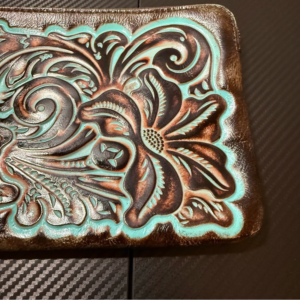 ✨ Patricia Nash Tooled Leather Wristlet Clutch – Brown & Turquoise (NWOT) ✨ - Picture 2 of 11